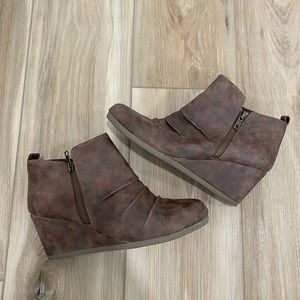 Maurice’s Wedge Zip booties